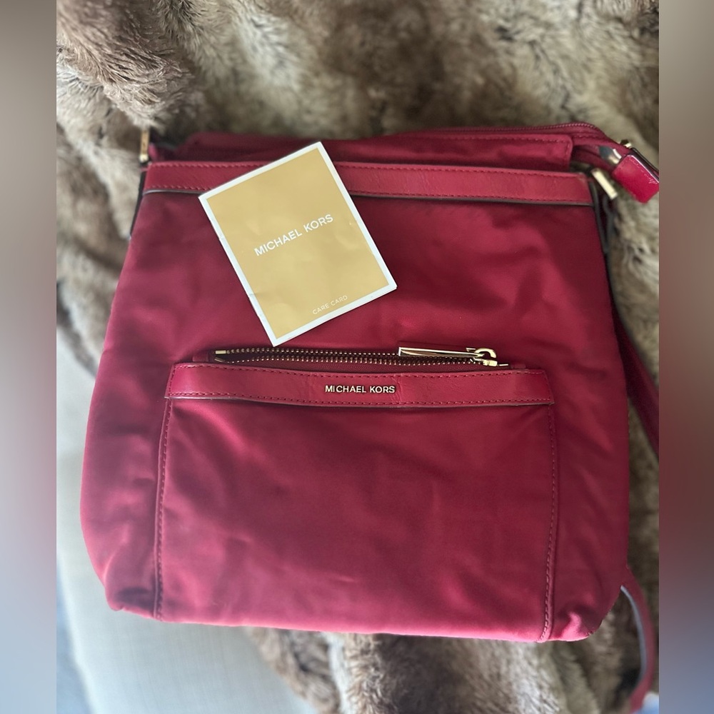 MICHAEL Michael Kors Nylon w/ leather trim Crossbody bag IM-1509
